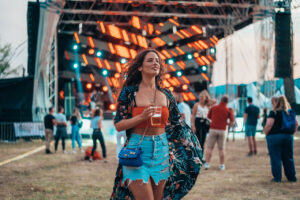 Jak czytać line-up i planować dzień festiwalowy: nakładki czasowe, mapy i aplikacje 4 Jak czytać line-up i planować dzień festiwalowy: nakładki czasowe, mapy i aplikacje